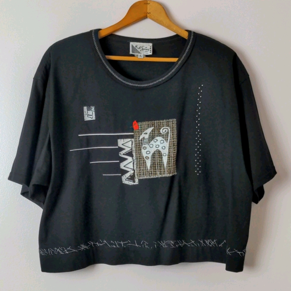 K.d. Spring crop tee L art to wear